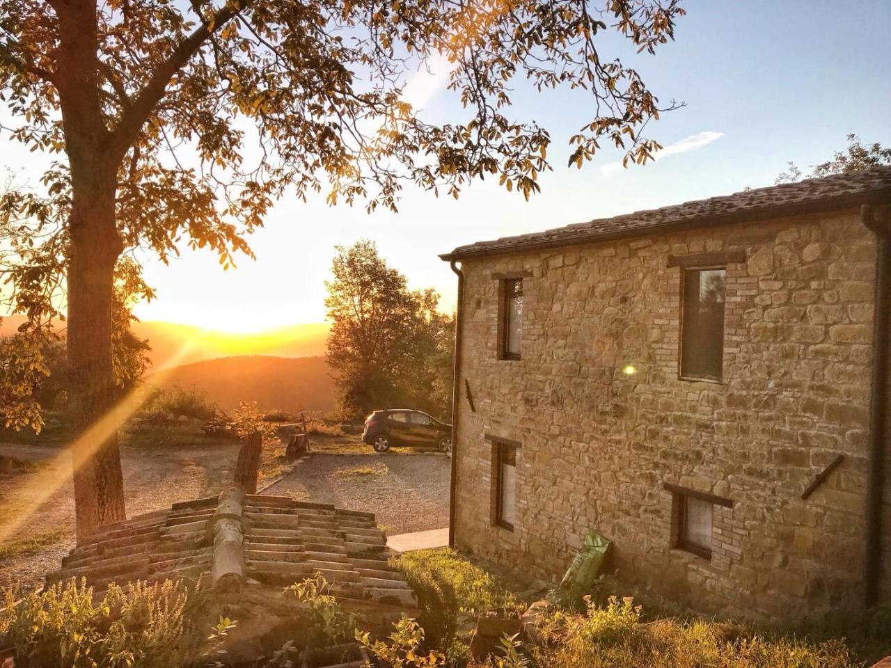 La Tana Del Picchio Villa Neviano degli Arduini Luaran gambar